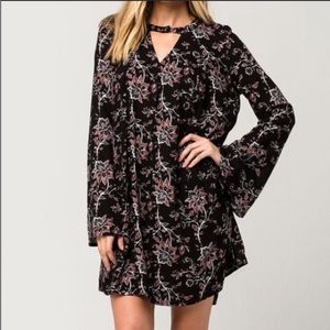 Others Follow Women's Black Floral Keyhole Boho Swing Dress, small